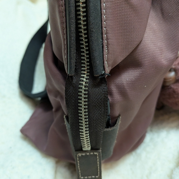 Kipling Raspberry Ulysses - Picture 10 of 12